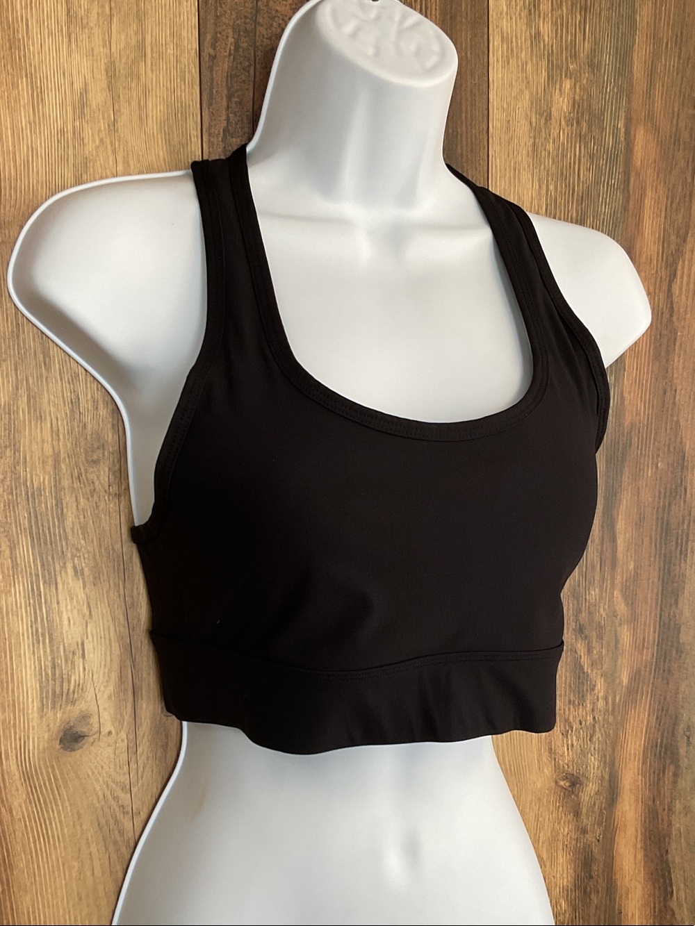 Fabletics Black Racerback Crop Sports Bra M        117B